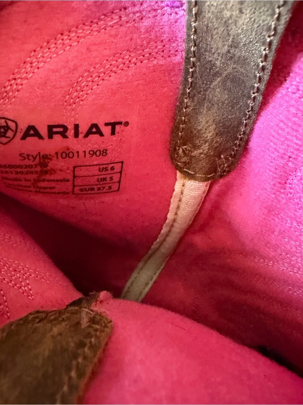 Girls Ariat boots 6 youth